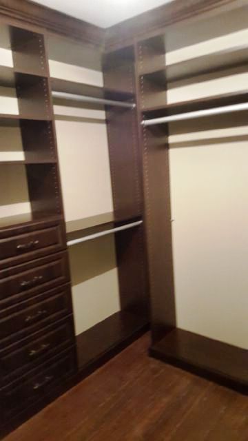 Walk-In 6-2