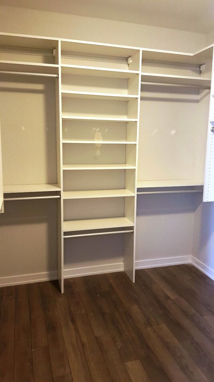 Walk-In Closet 3-2