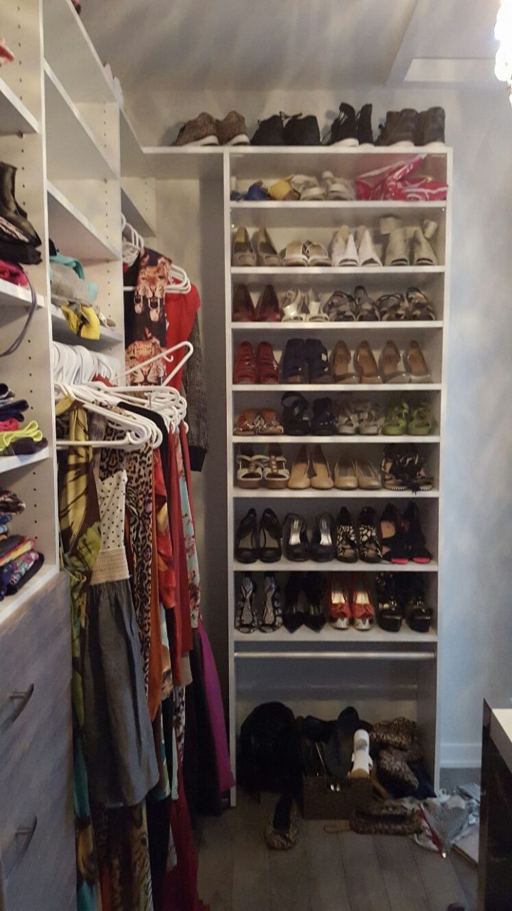 Walk-In Closet 4-4