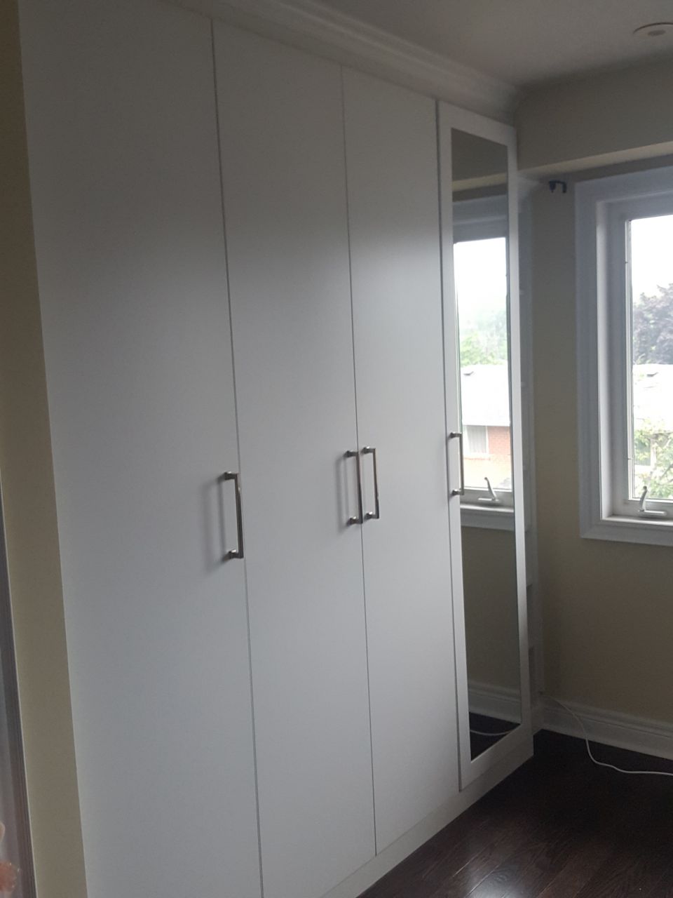 Wall U-Mirror