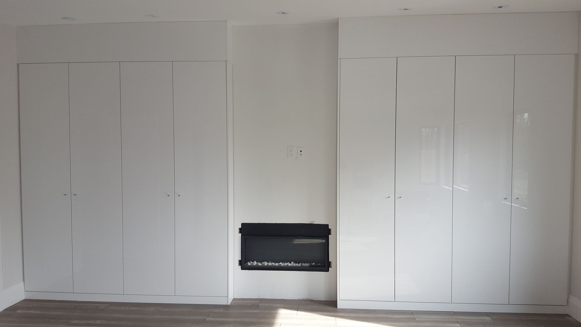 Wall Unit Acr.D